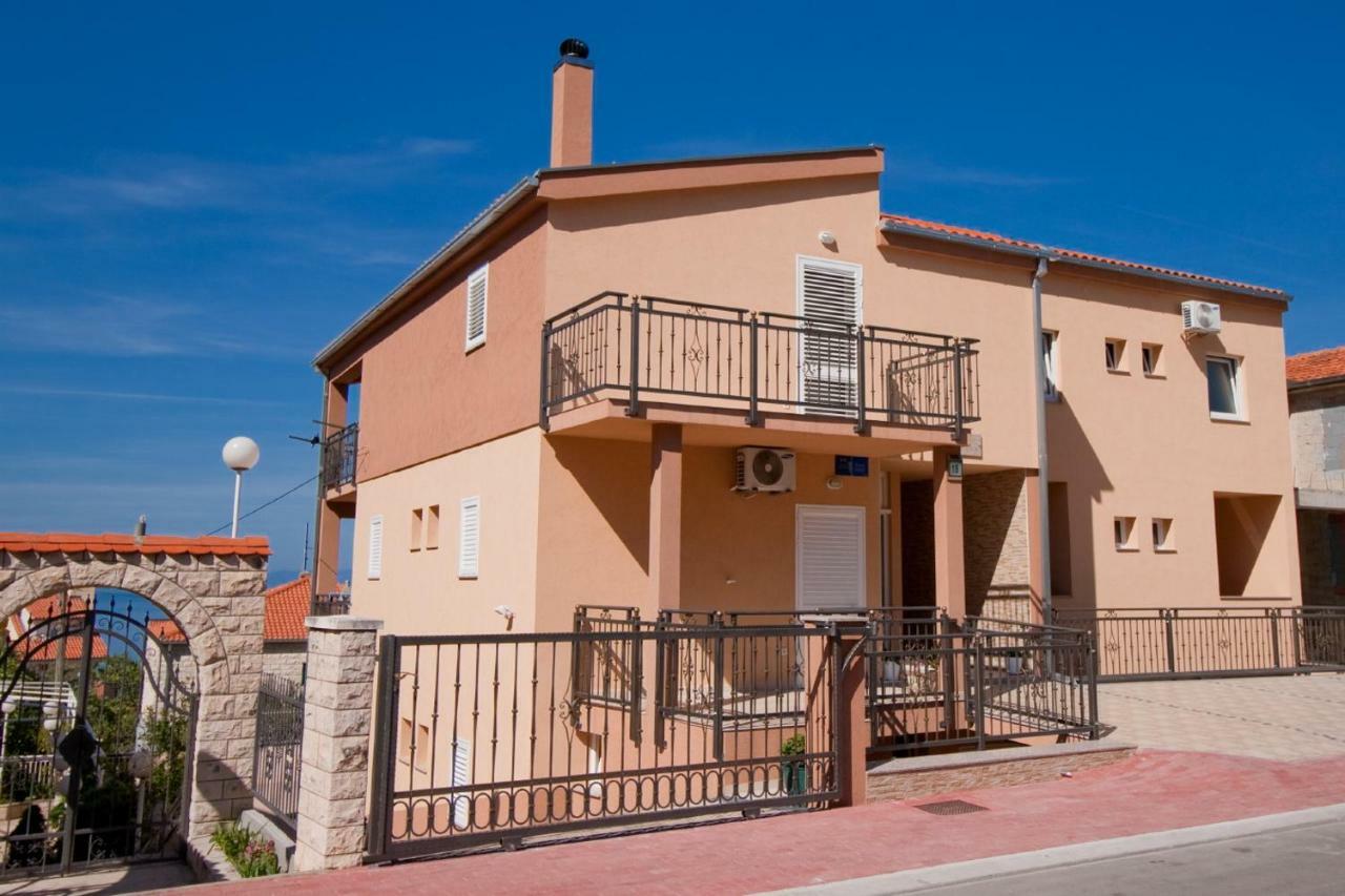 Villa Ivana มาคาร์สกา ภายนอก รูปภาพ
