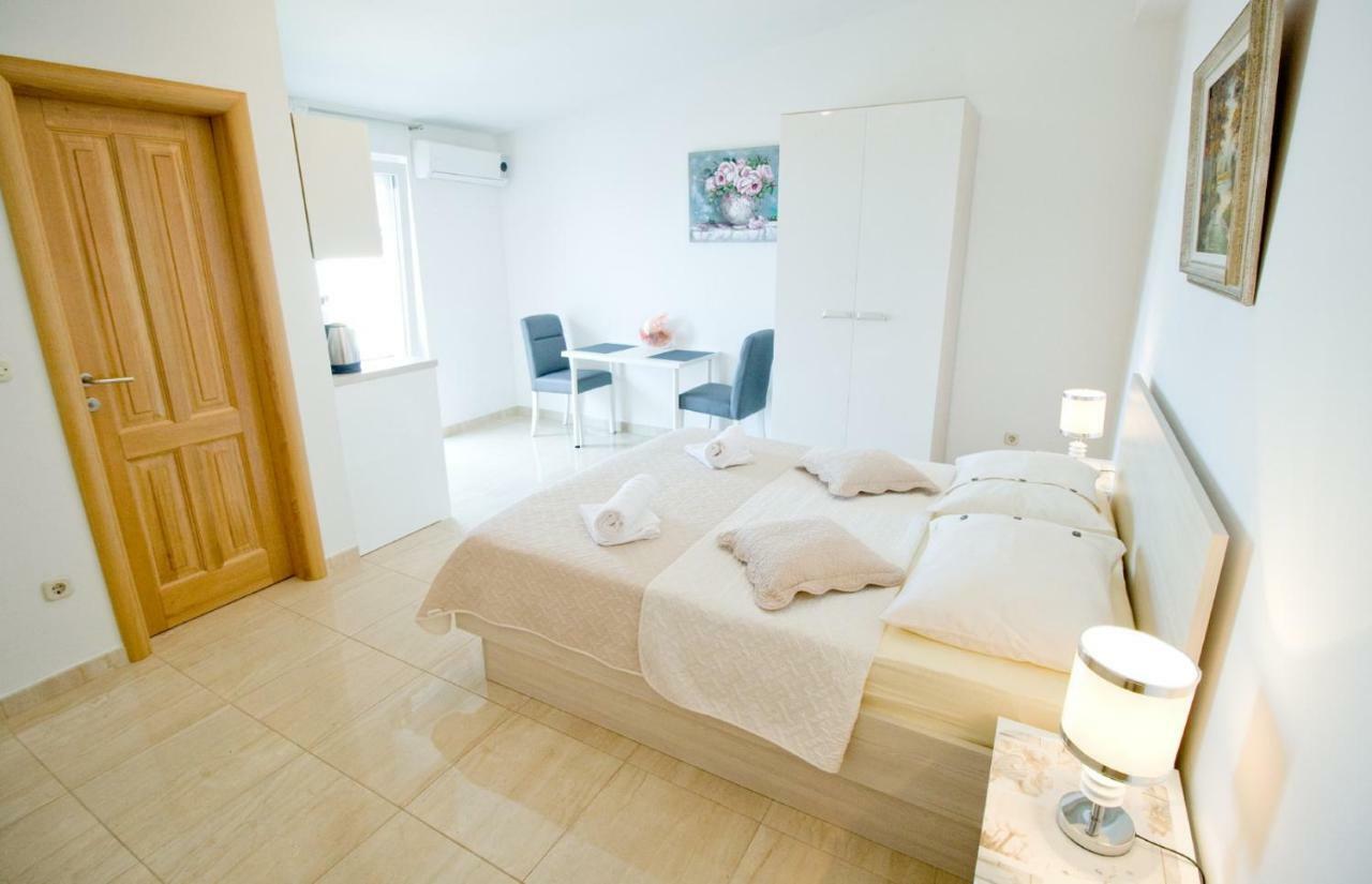 Villa Ivana มาคาร์สกา ภายนอก รูปภาพ