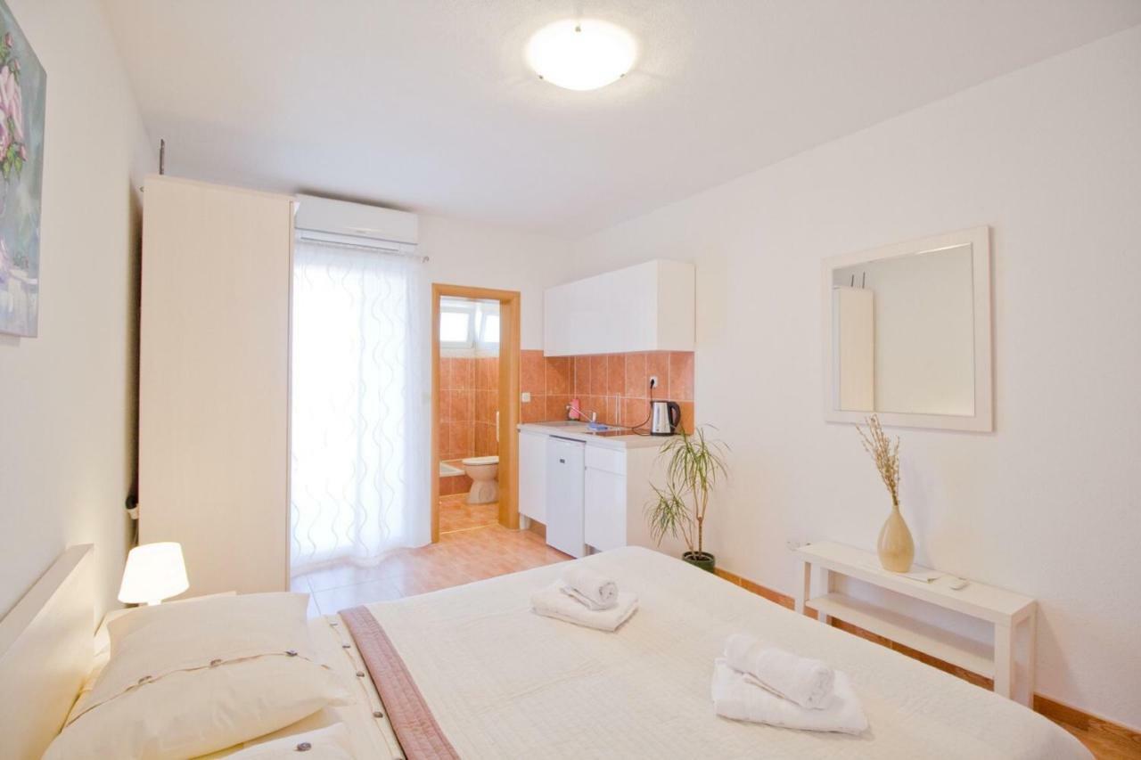 Villa Ivana มาคาร์สกา ภายนอก รูปภาพ